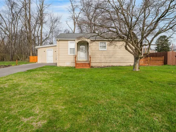 15 Rogers Dr, Latrobe, PA 15650