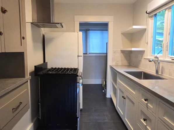 444 S Euclid Ave #3, Pasadena, CA 91101