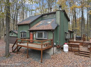 269 Paxinos Dr, Pocono Lake, PA 18347