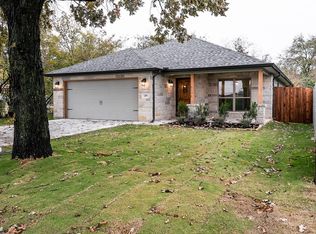 209 E Railroad Ave, Godley, TX 76044