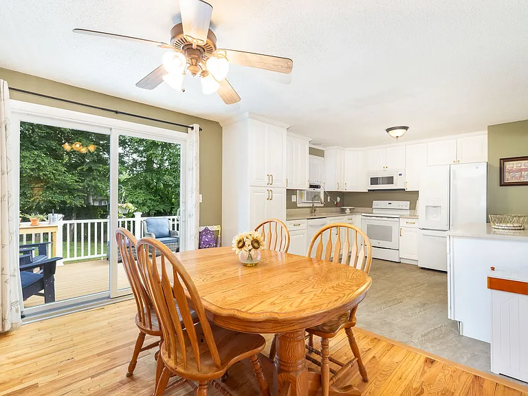 164 Tanglewood Dr — Photo 8