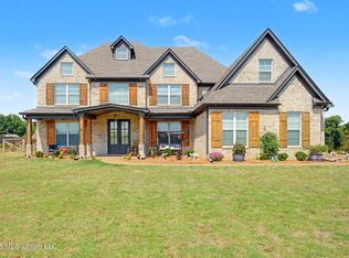 5441 Grays Valley Dr, Hernando, MS 38632