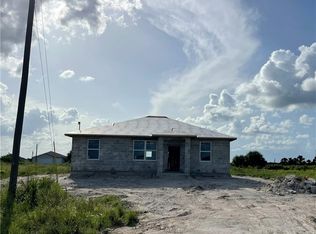 9015 Meadow Cir, Labelle, FL 33935