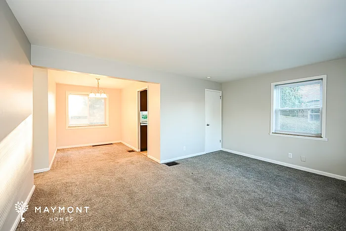 4 bed, 1.5 bath, 1631 sqft, $1,695 — Photo 2