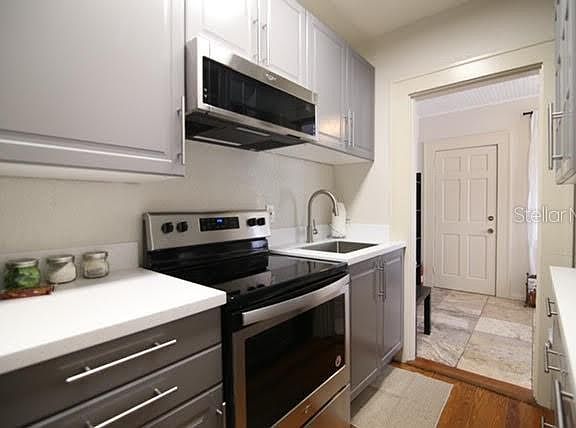 3rd image of 622 E Harwood St