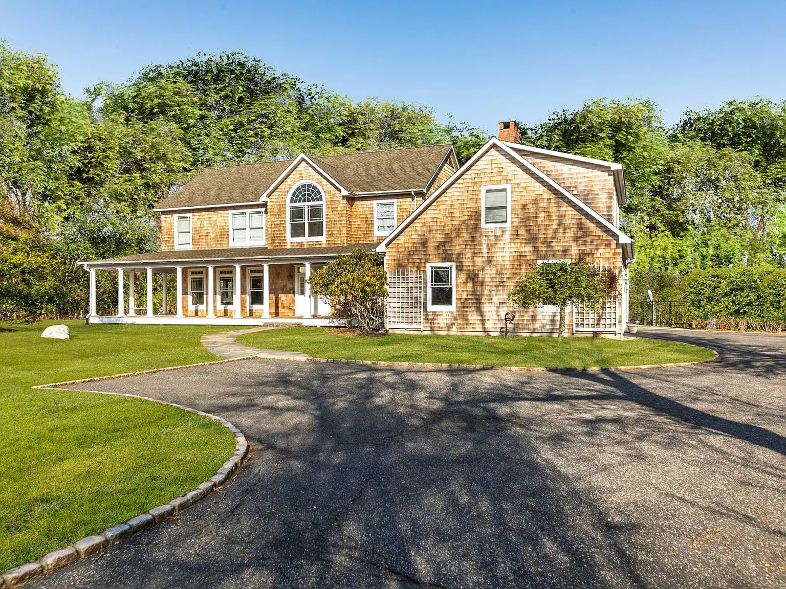 New To Montauk Market In Montauk — Photo 2