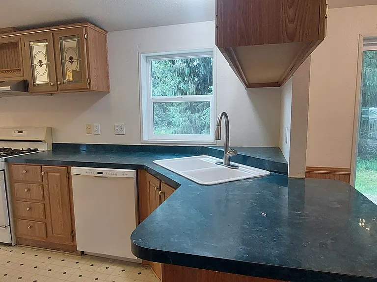 6740 Greystone Ln — Photo 24