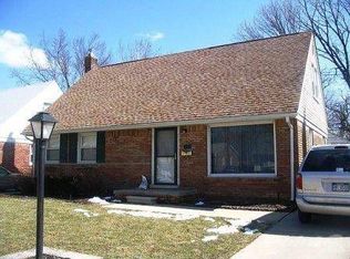 16315 Windermere Cir, Southgate, MI 48195