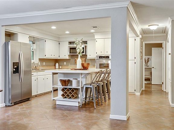 5th image of 119 Pleasant Valley Dr