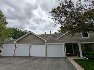 53 Lambert Dr Unit B2, Schaumburg, IL 60193