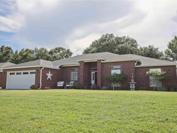 7044 Season Dr, Milton, FL 32570