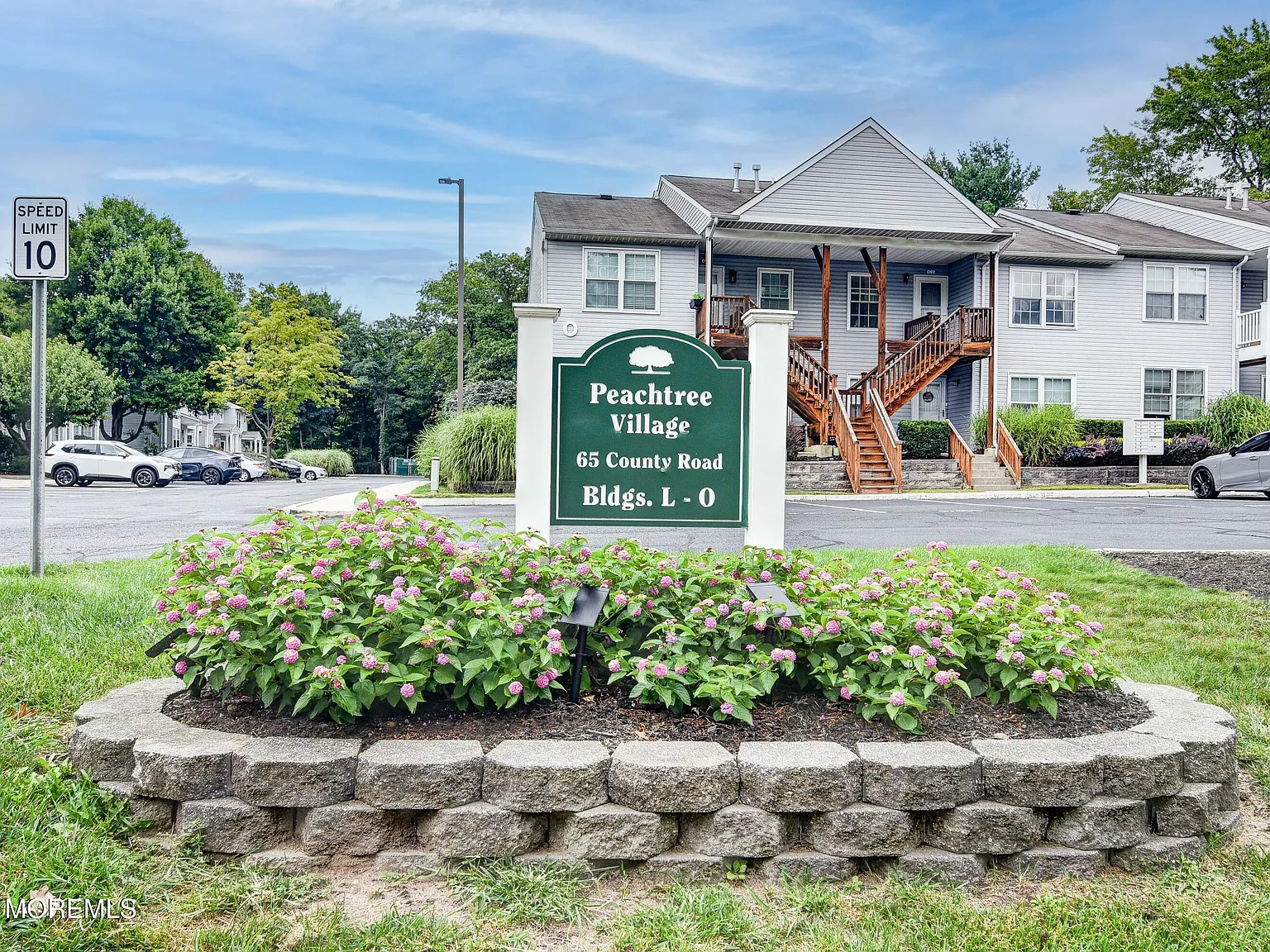 2 bed, 2.5 bath, 1224 sqft, $3,200 — Photo 4