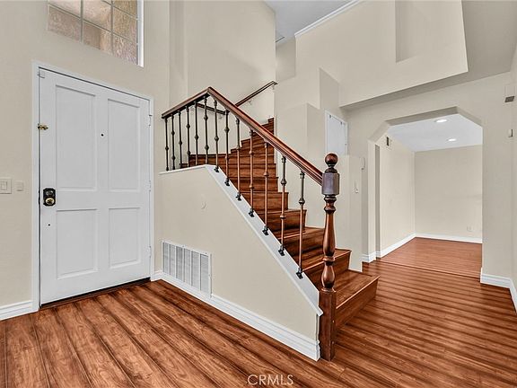 3rd image of 661 La Cumbre Cir