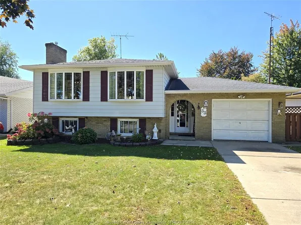 33 Bennie Ave, Leamington, ON N8H 4M2