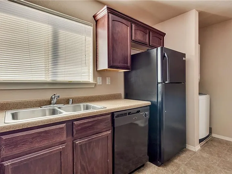 14302 Gil Reyes Dr #C — Photo 13