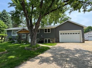 1903 Lenore Ln, Red Wing, MN 55066