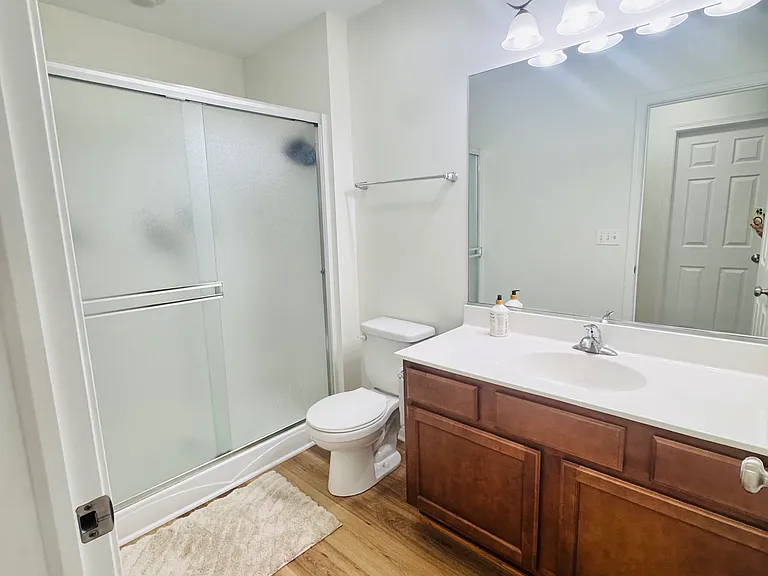 61 Melrose Ct — Photo 31