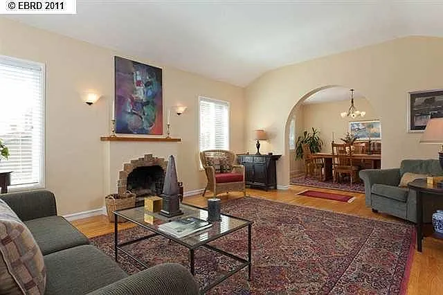1237 Rose St — Photo 2