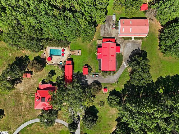 2nd image of 1929 Fairview Rd