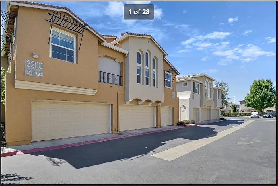 3201 Ferry Cir — Photo 1