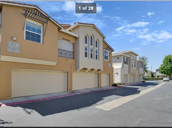 3201 Ferry Cir, Folsom, CA 95630