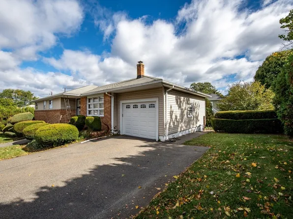 23 Johnny Rd, Revere, MA 02151