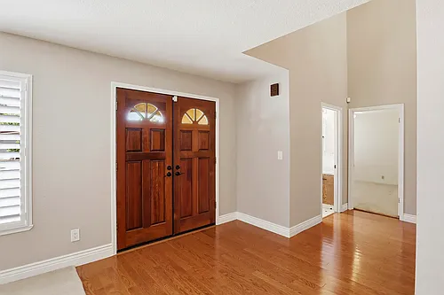 559 Cherry Way Photo 1