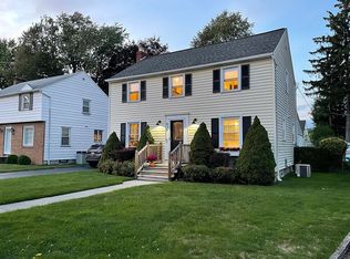 438 Harwick Rd, Rochester, NY 14609
