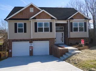 6390 Frankfurt Rd, Ooltewah, TN 37363