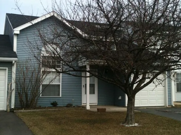 3312 Greenwich Ln, Island Lake, IL 60042