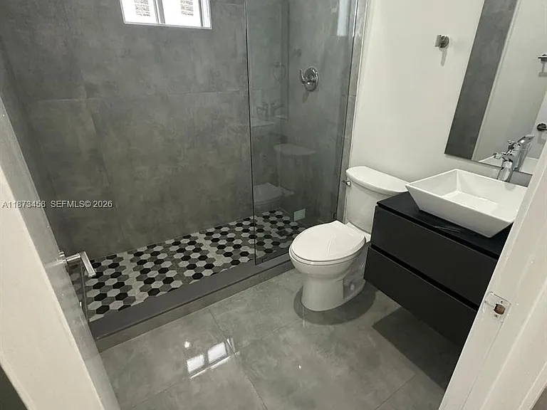 723 NW 19th Ave #B — Photo 14