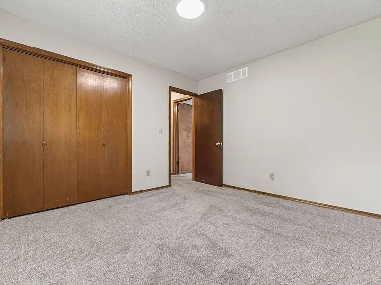 8432-8434 W Thurman St — Photo 8