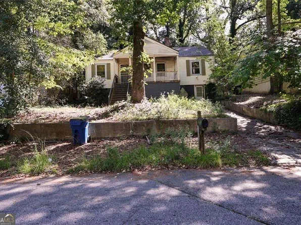 2824 Harlan Dr, East Pt, GA 30344