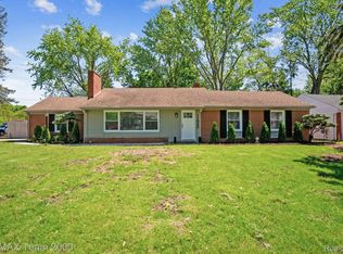 11822 Priscilla Ln, Plymouth, MI 48170