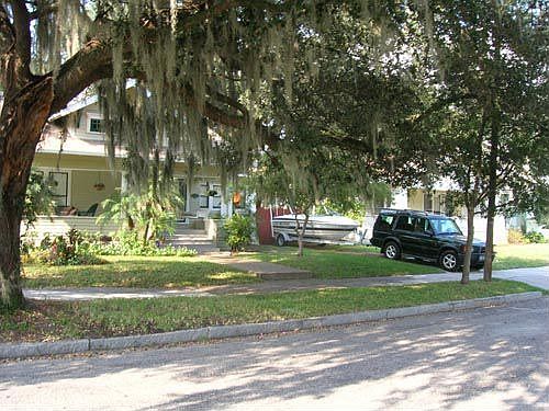 1st image of 1721 W Hills Ave