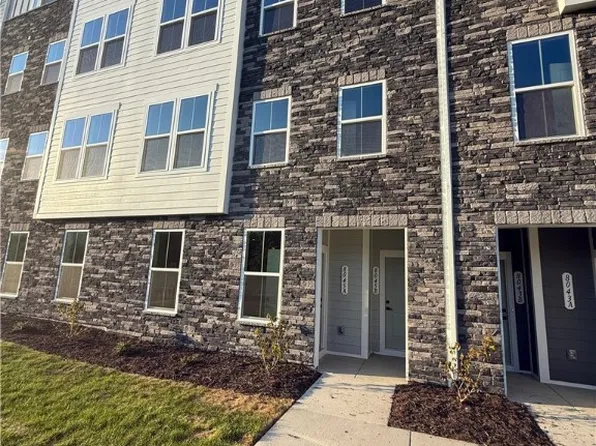 8049 Lake Laurel Ln, Glen Allen, VA 23060