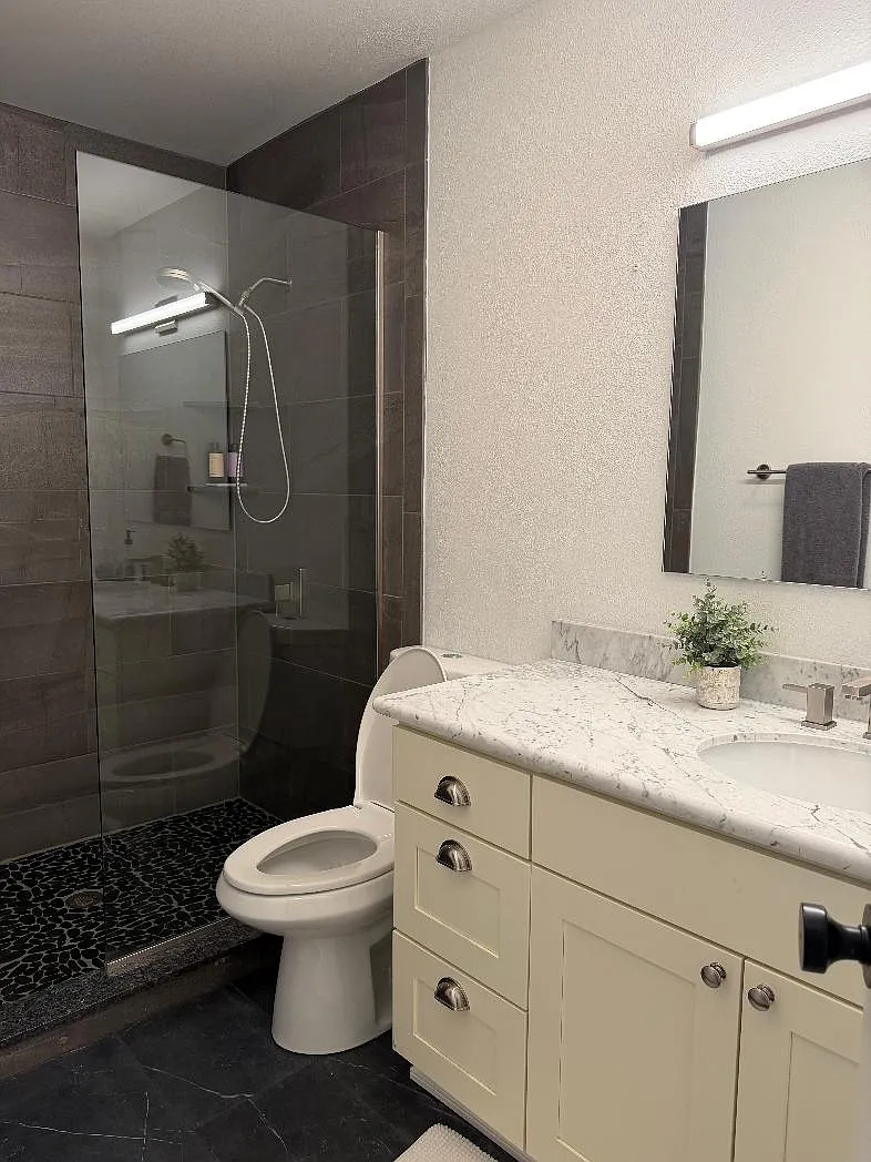 2 bed, 2.5 bath, 1288 sqft, $2,600 — Photo 4