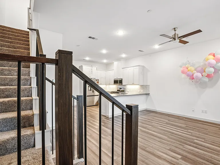 6441 Iron Horse Blvd — Photo 3