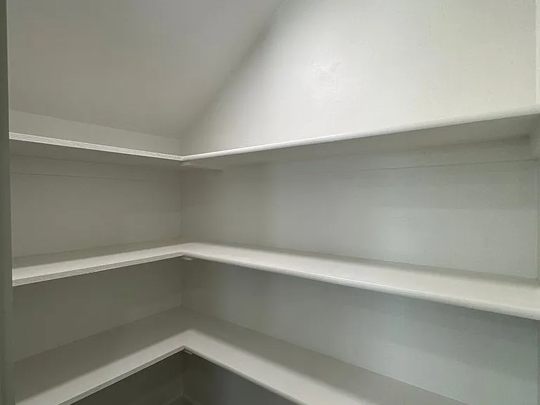 13508 Vinita Dr — Photo 26