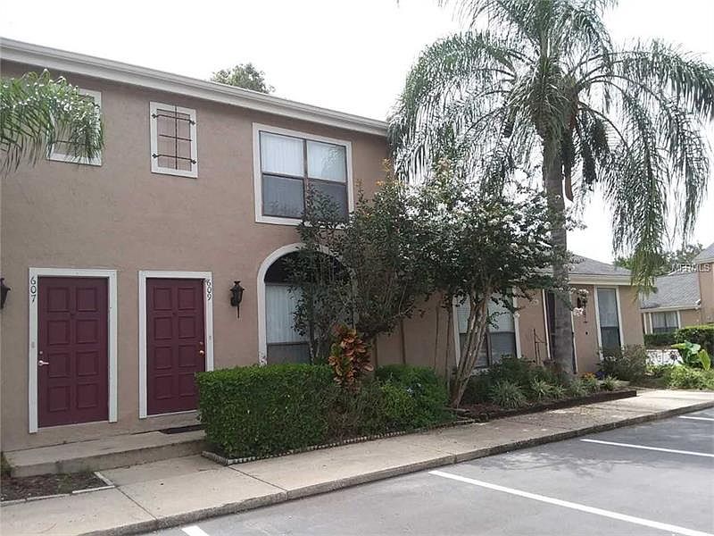 1st image of 609 Casa Park Ct #L