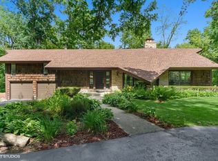 8S161 Derby Dr, Naperville, IL 60540