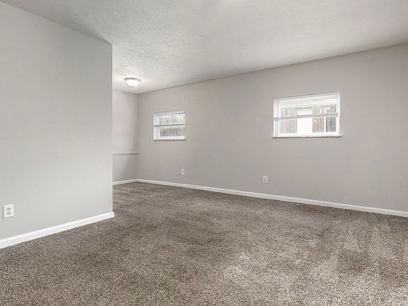 3rd image of 2718 Rockford Ln APT 2