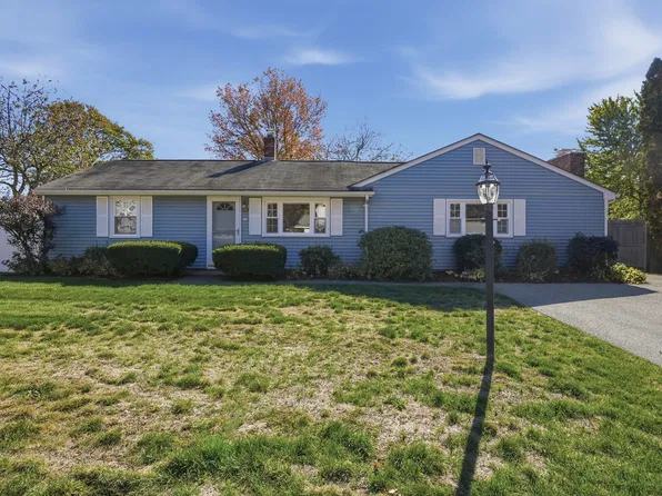 18 Susan Dr, Billerica, MA 01821