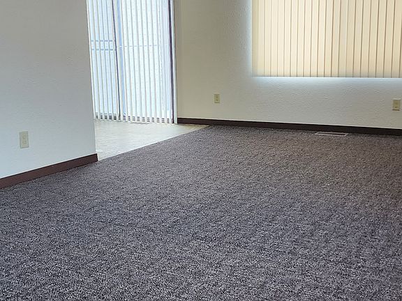 5th image of 465 Simpson Ave #1-4