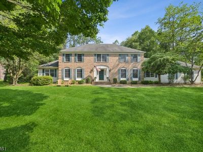 1 Cristina Ct, Chester, NJ, 07930