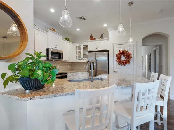 2271 Timberlake Cir, Vero Beach, FL 32966