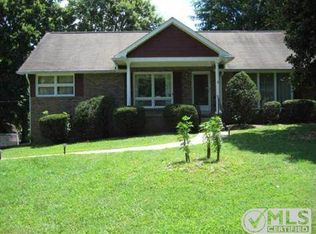 302 Woodlawn Dr, Mount Juliet, TN 37122