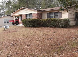 909 Kensington Dr, Mobile, AL 36608