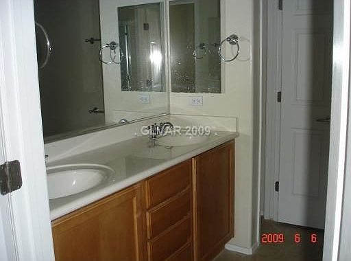 2nd image of 6006 Saddle Horse Ave
