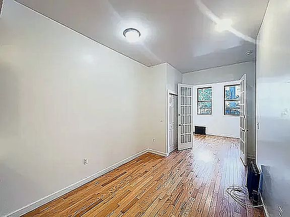 4th image of 137 Patchen Ave APT 1L